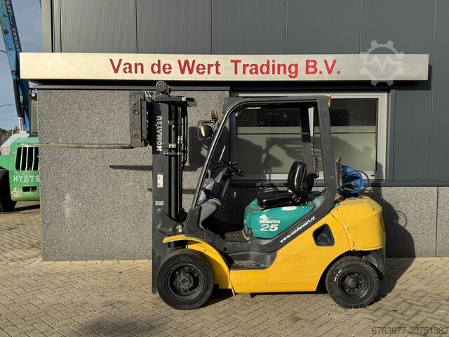 Komatsu FG25HT-16R Triplex 470 Free Lift / Sideshift / Fork Positioner LPG 2008 KOMATSU FG25HT-16R Triplo 470 Freelift / Sideshift / Vorkversteller LPG 2008