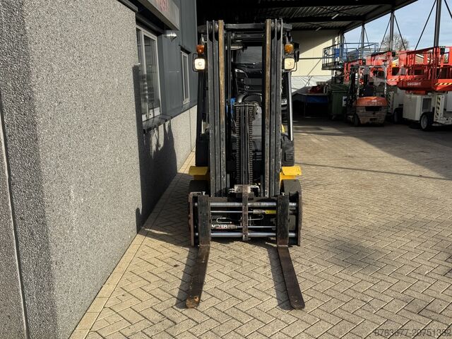 Komatsu FG25HT-16R Triplex 470 Free Lift / Sideshift / Fork Positioner LPG 2008 KOMATSU FG25HT-16R Triplo 470 Freelift / Sideshift / Vorkversteller LPG 2008