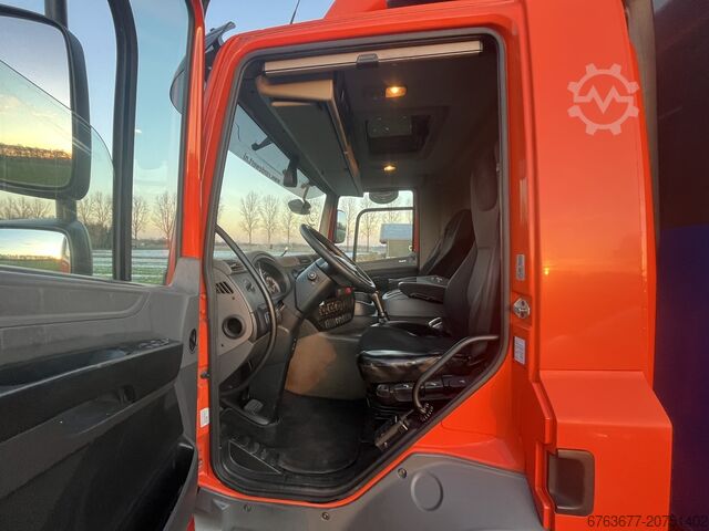 Ciężarówka - furgon - DAF CF 230FA - EURO6 - badanie techniczne 11/25 - 2017 - drzwi boczne/winda za DAF CF 370 FA
