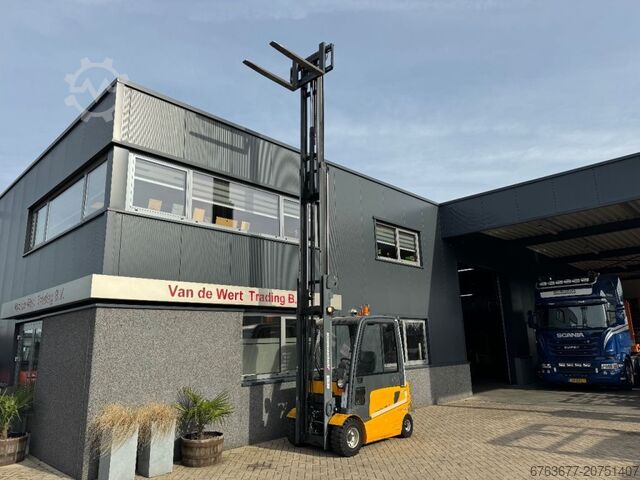 Jungheinrich EFG430K Heftruck Triplo 650 Freelift/Sideshift/4e functie elektrisch accu 2016 JUNGHEINRICH EFG 430 K