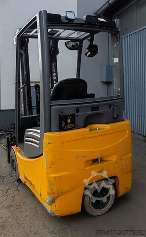 Ηλεκτρικό - 3 τροχοί Jungheinrich EFG 213 LI ION 2022y/ 3.3m/ 6883h/ 4v