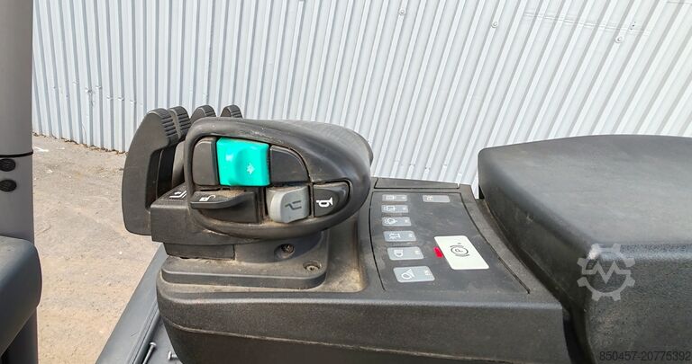 Ηλεκτρικό - 3 τροχοί Jungheinrich EFG 213 LI ION 2022y/ 3.3m/ 6883h/ 4v