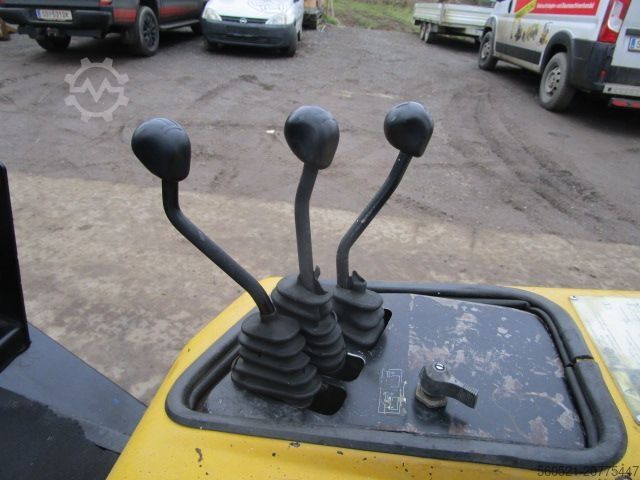 Diesel Forklift Yale GDP30TF - Triplex-Freihub 5,35m + Seitenschieber