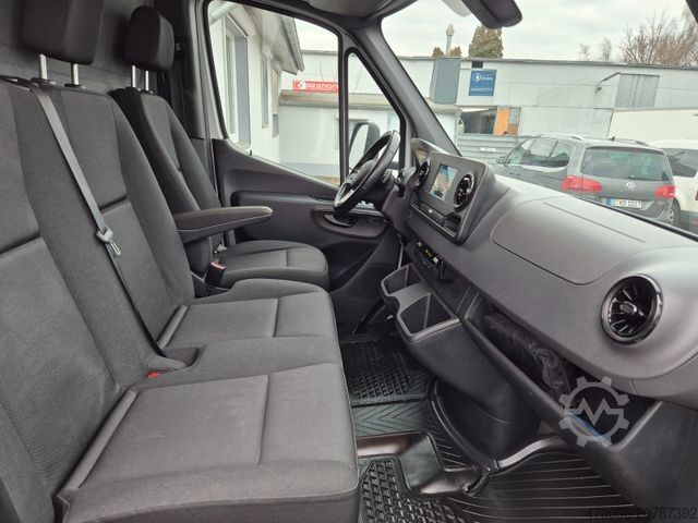 Vrachtwagen met bakwagen MERCEDES-BENZ Sprinter 317 XXL Koffer*9-G TRONIC*