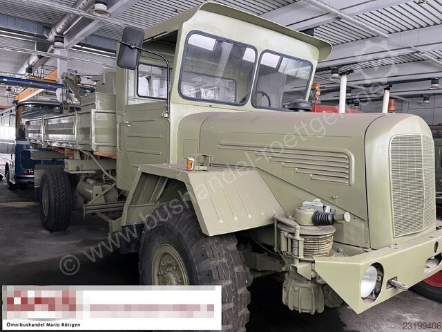 Autocamion platformă Mercedes-Benz L 315 Mercedes-Benz L 315