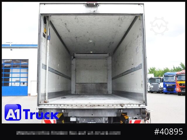 Køletrailer ROHR durchladbar, LBW, hochgekuppelt Mitsubishi,