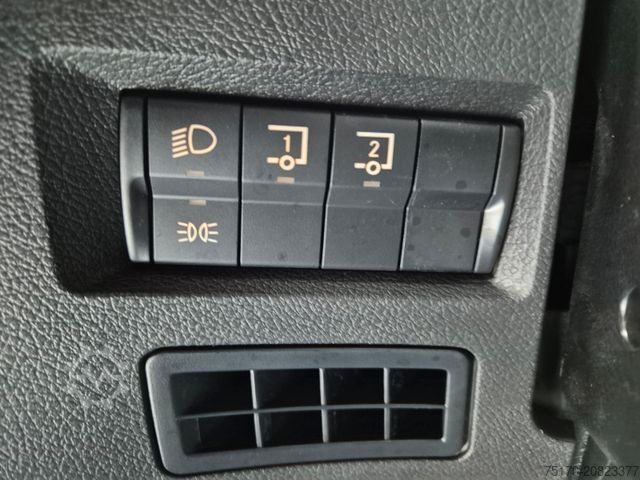 Φορτηγό με επίπεδη καρότσα MERCEDES-BENZ Actros 2545 L 6x2 Hiab L-HIPRO 235 DLS-3