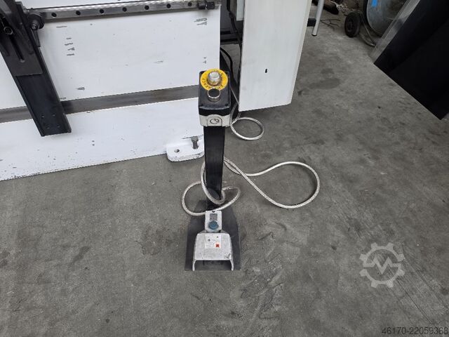 Prensa dobradeira DURMA AD-S 30175