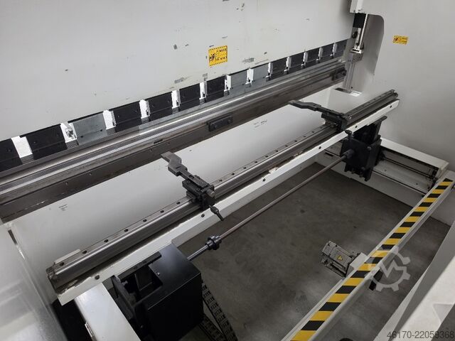 Prensa dobradeira DURMA AD-S 30175