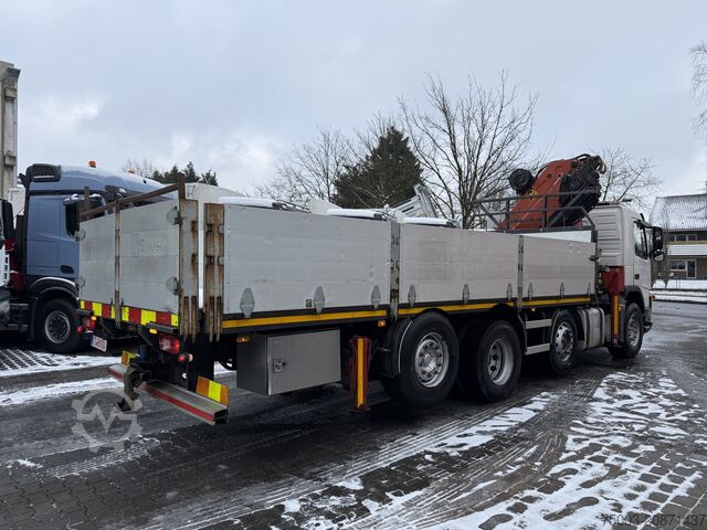 Flatbed truck Volvo FM 380 8X2 Palfinger 35000 bis 25 Meter