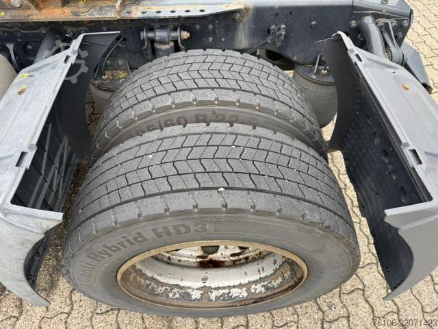 Standardni tegljač MAN TGX 18.460 4x2   Schlafkabine
