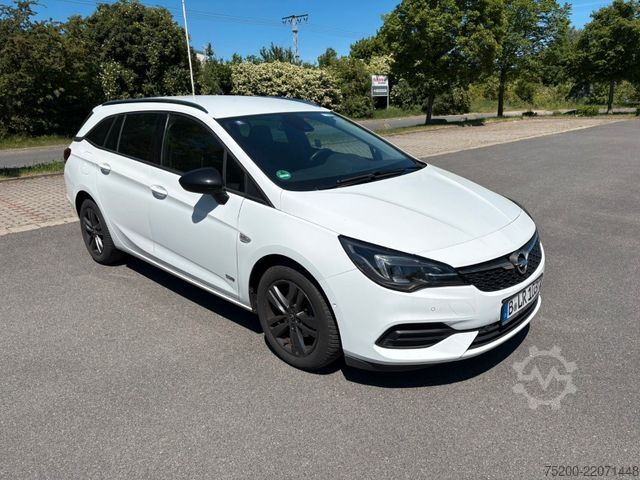 Μίνι λεωφορείο OPEL Astra 1.4 Turbo Sports Tourer/LED/Kamera/Klima