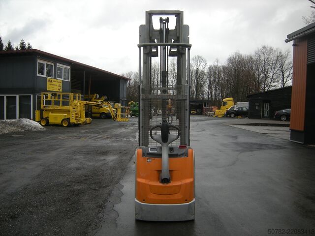 Paletové zakladače Pallet Stackers Still EXV 16I