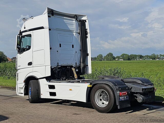Estándar-SZM MERCEDES-BENZ ACTROS 1853 LS MP5 RETARDER 2X TANK