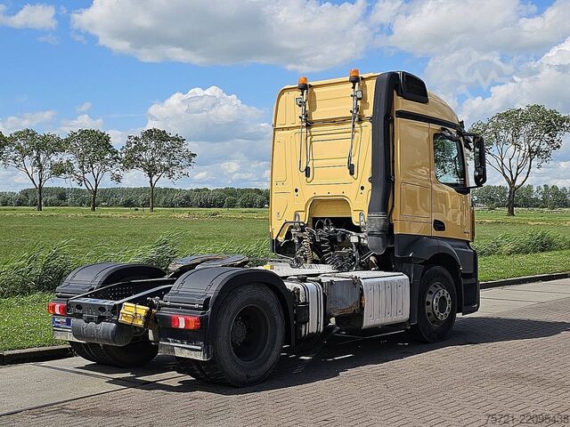 Standaard trekker MERCEDES-BENZ ACTROS 1843