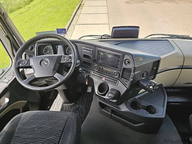 Standaard trekker MERCEDES-BENZ ACTROS 1843