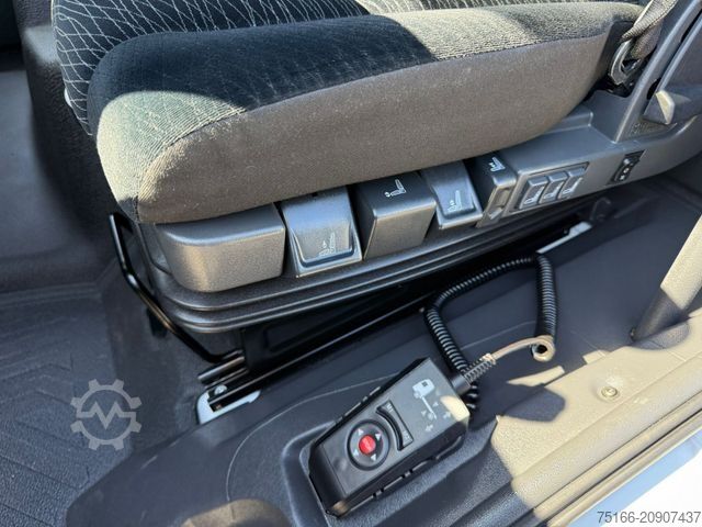 Vrachtwagen met bakwagen MERCEDES-BENZ ATEGO 818 L Koffer 6,10 m LBW 1 to.*AHK*EURO 6E