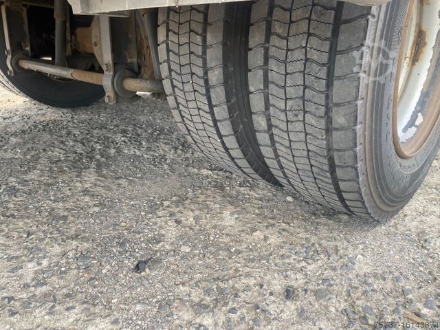 Pritschenwagen MERCEDES-BENZ 818 Klima / Standh. / Motorbremse  / 7,15L