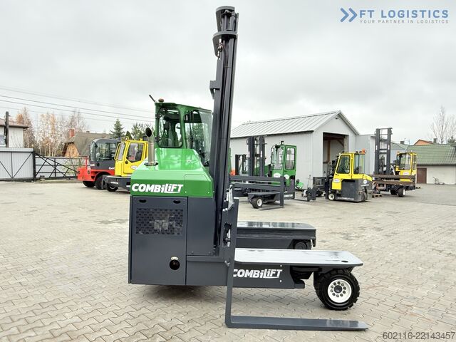 Carretilla retráctil de 4 vías Combilift C4500 WIDE FORK POSITIONER DIESEL DUPLEX