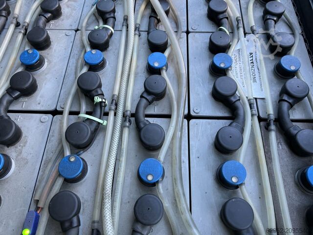 Ηλεκτρικό περονοφόρο 3 τροχούς Toyota 8 FBET 18