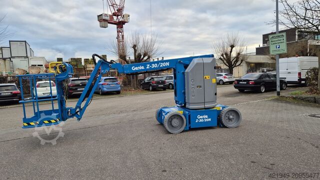 Piattaforma telescopica articolata Genie Z-30/20N