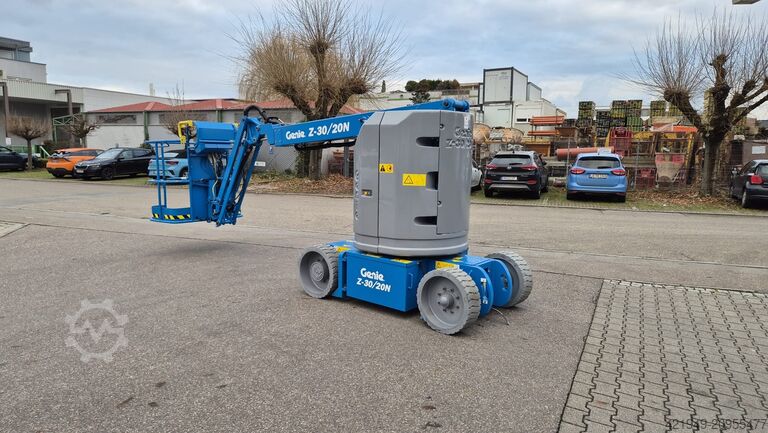 Piattaforma telescopica articolata Genie Z-30/20N