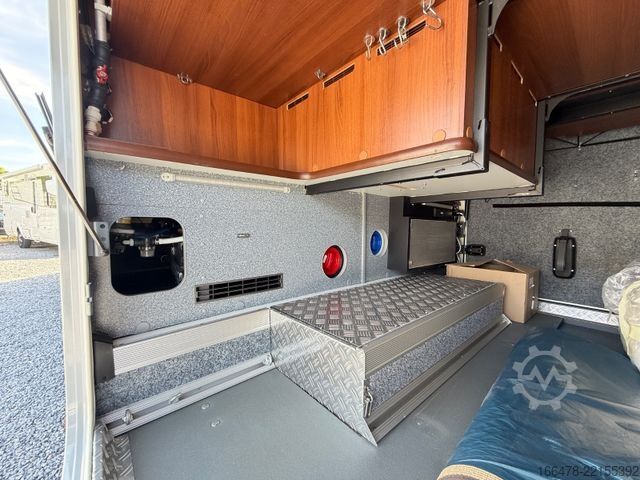 Integrált lakóautó CARTHAGO Liner For Two 53 Iveco *Rundsitzgruppe-Hubbett*