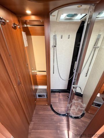 Integrált lakóautó CARTHAGO Liner For Two 53 Iveco *Rundsitzgruppe-Hubbett*