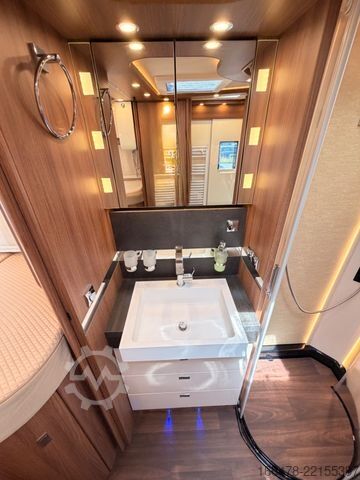 Integrált lakóautó CARTHAGO Chic S-Plus I 61 XL LE *Einzelbetten-Hubbett*