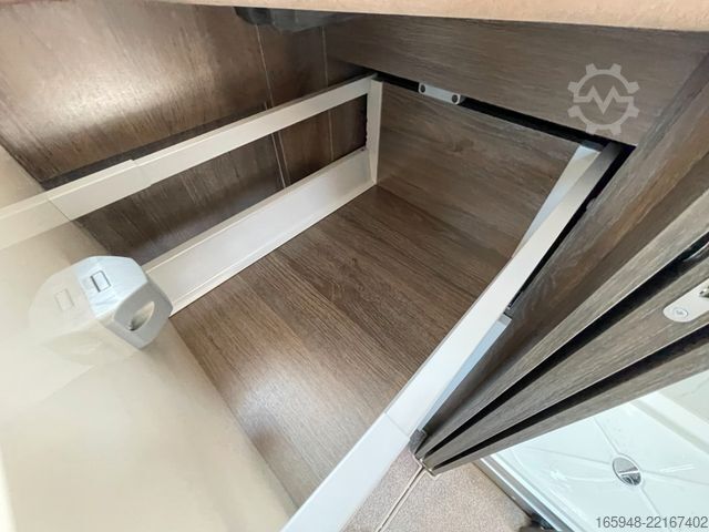 Alcove camper PHOENIX Midi 7200 RSL | Premium-Reisen der Extraklasse!