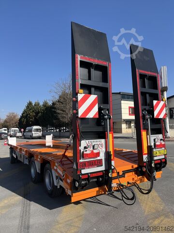 Naczepa niskopodwoziowa GVN Trailer 2+1 Axle Platform Trailer