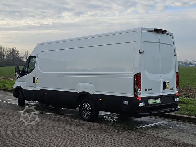 Kombi med högt tak IVECO DAILY 35 S 14 NV 3.0 AUT. L3H2