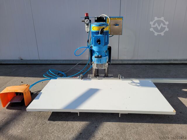 Beschlagbohrmaschine Blum