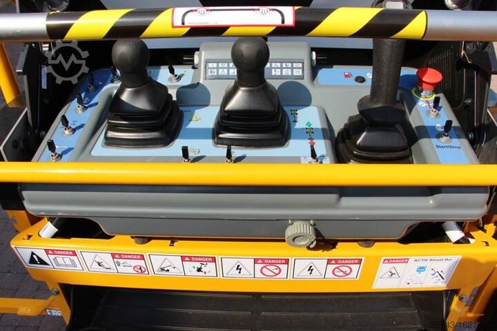 Telescopisch platform Haulotte HT28RTJ Pro Diesel, 4x4 Drive, 27.9 m Working Heig