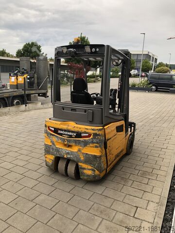 Електрични – 3 точка Jungheinrich EFG 220