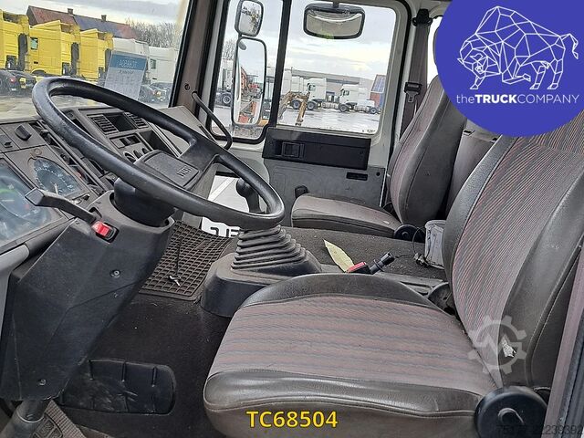 Chasis con cabina Volvo FLC