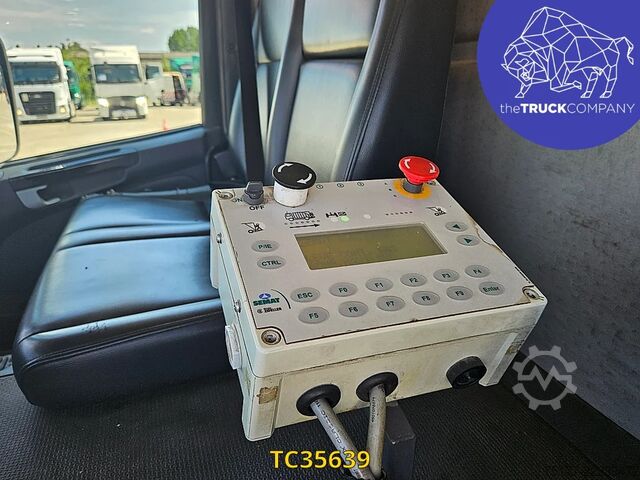 Vehículo de recogida de basuras Scania P 270