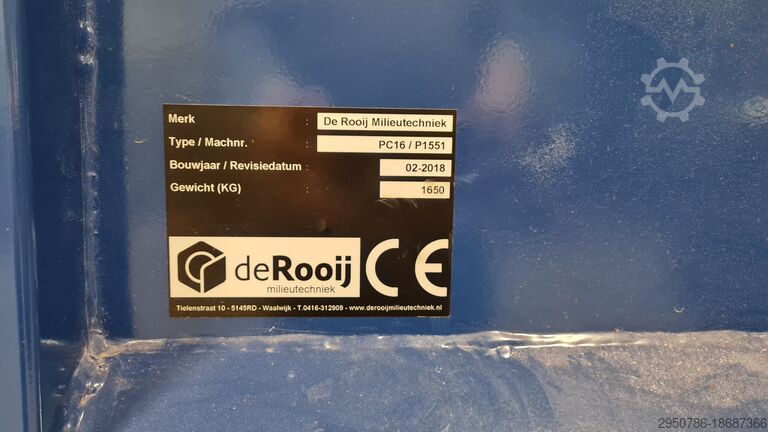 Roterende verdichtingsmachine en 2 x afvalcontainers de Rooij 16 cu metre closed skips and compactor.
