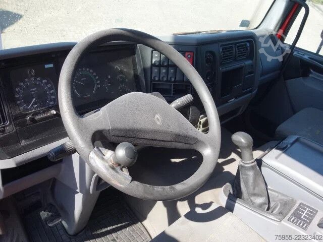 Cisterna Renault Midlum 210 feultanktruck,manualpomp,steelsprings