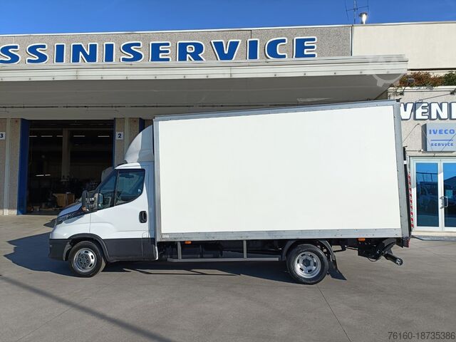 Furgon dostawczy z burtą EURO6D-TEMP Iveco Daily 35