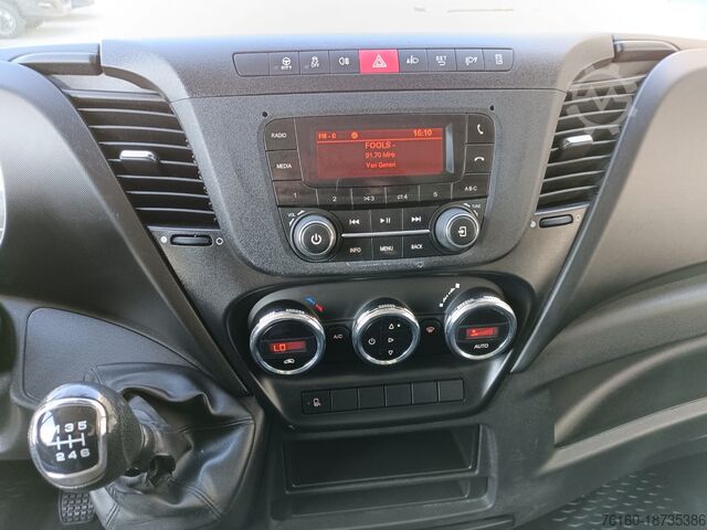 Furgon dostawczy z burtą EURO6D-TEMP Iveco Daily 35