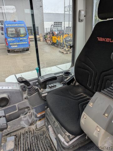 Minigraver Takeuchi TB 250 V3