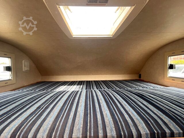 Alcove camper ADRIA Izola A 697 SL - Einzelbetten - Sat/TV - Solar -
