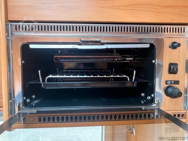 Alcove camper ADRIA Izola A 697 SL - Einzelbetten - Sat/TV - Solar -