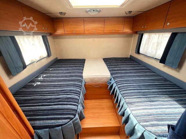 Alcove camper ADRIA Izola A 697 SL - Einzelbetten - Sat/TV - Solar -
