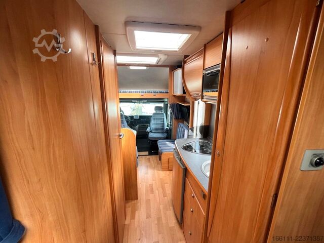 Alcove camper ADRIA Izola A 697 SL - Einzelbetten - Sat/TV - Solar -