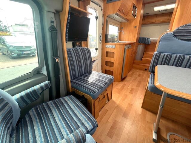 Alcove camper ADRIA Izola A 697 SL - Einzelbetten - Sat/TV - Solar -