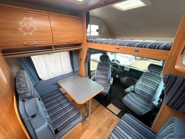 Alcove camper ADRIA Izola A 697 SL - Einzelbetten - Sat/TV - Solar -