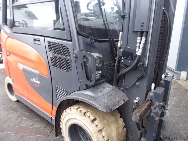 Elektrikli 4 tekerlekli forklift Linde E35HL-01
