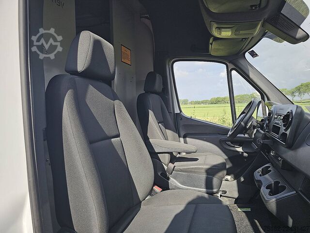 Yüksek tavanlı istasyon vagonu MERCEDES-BENZ SPRINTER 311 CDI AUT. L3H2